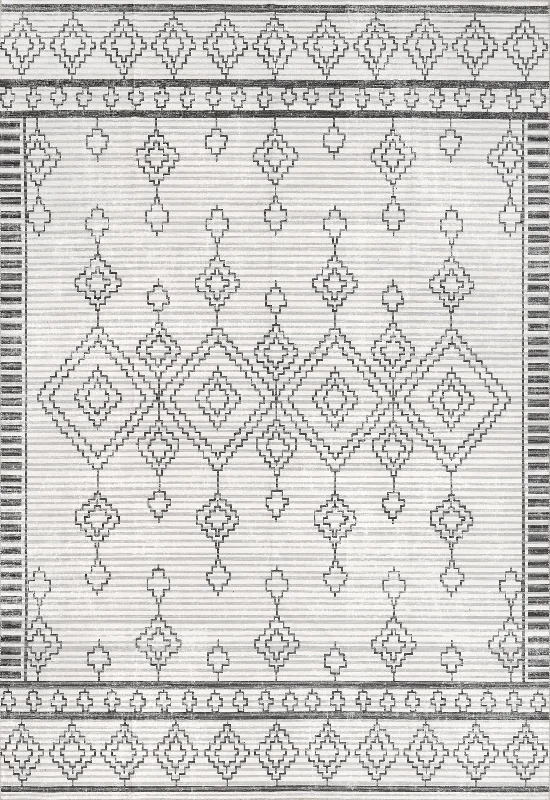 Coraline Washable Diamond Rug | Ivory