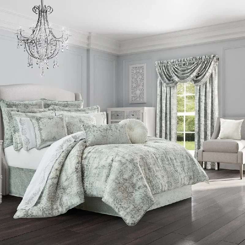 Five Queens Court Donna 4 Piece Comforter Set