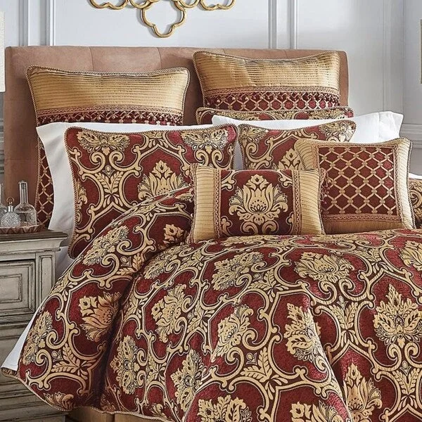 Gracewood Hollow Sharma 4-piece Red and Goldtone Chenille Comforter Set