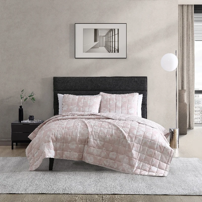 Kenneth Cole New York Madison Floral - Pink Quilt & Sham Set