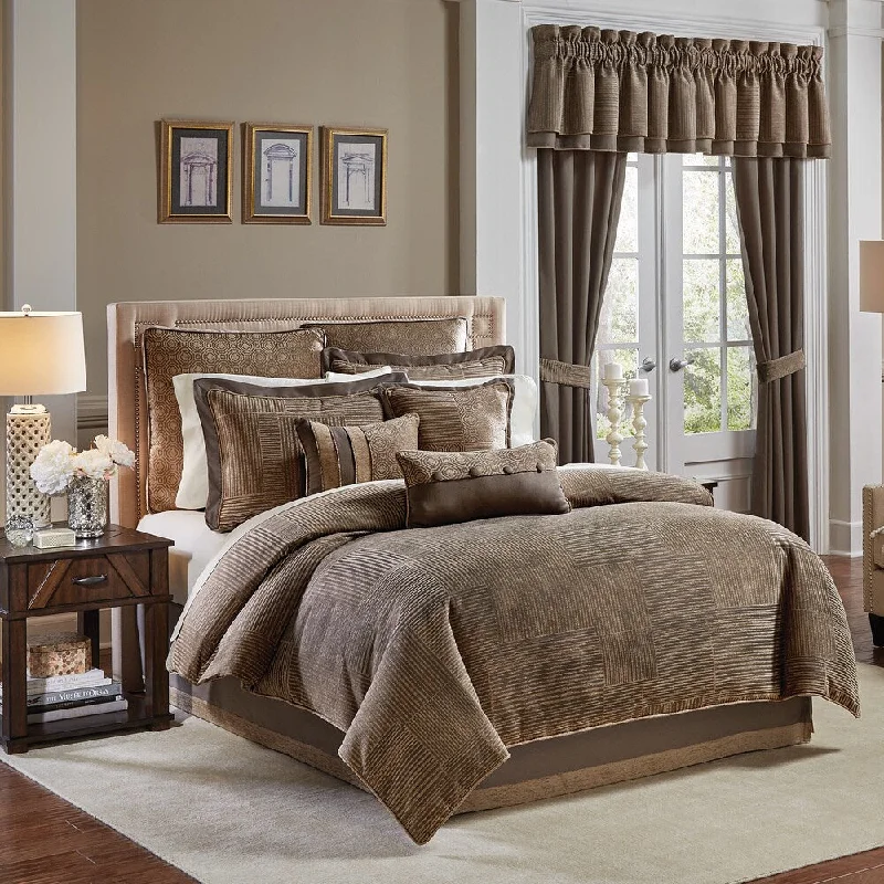 Croscill Benson Comforter Set